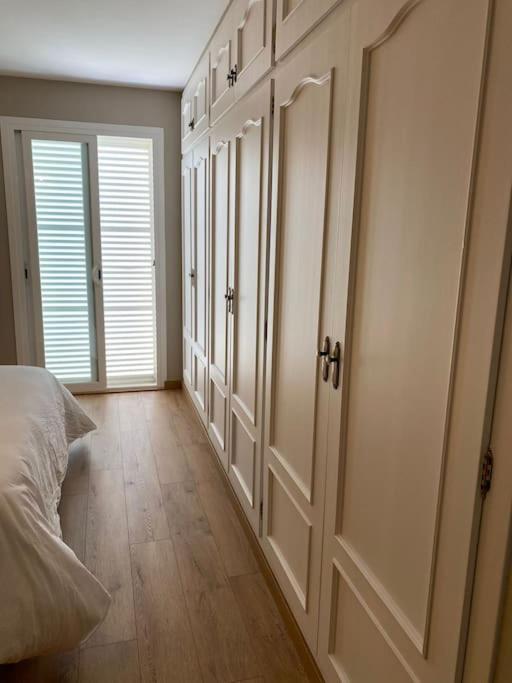 Primera Linea De Mar Y Playa Apartment Roses