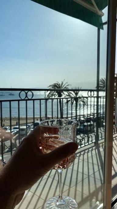 Primera Linea De Mar Y Playa Roses